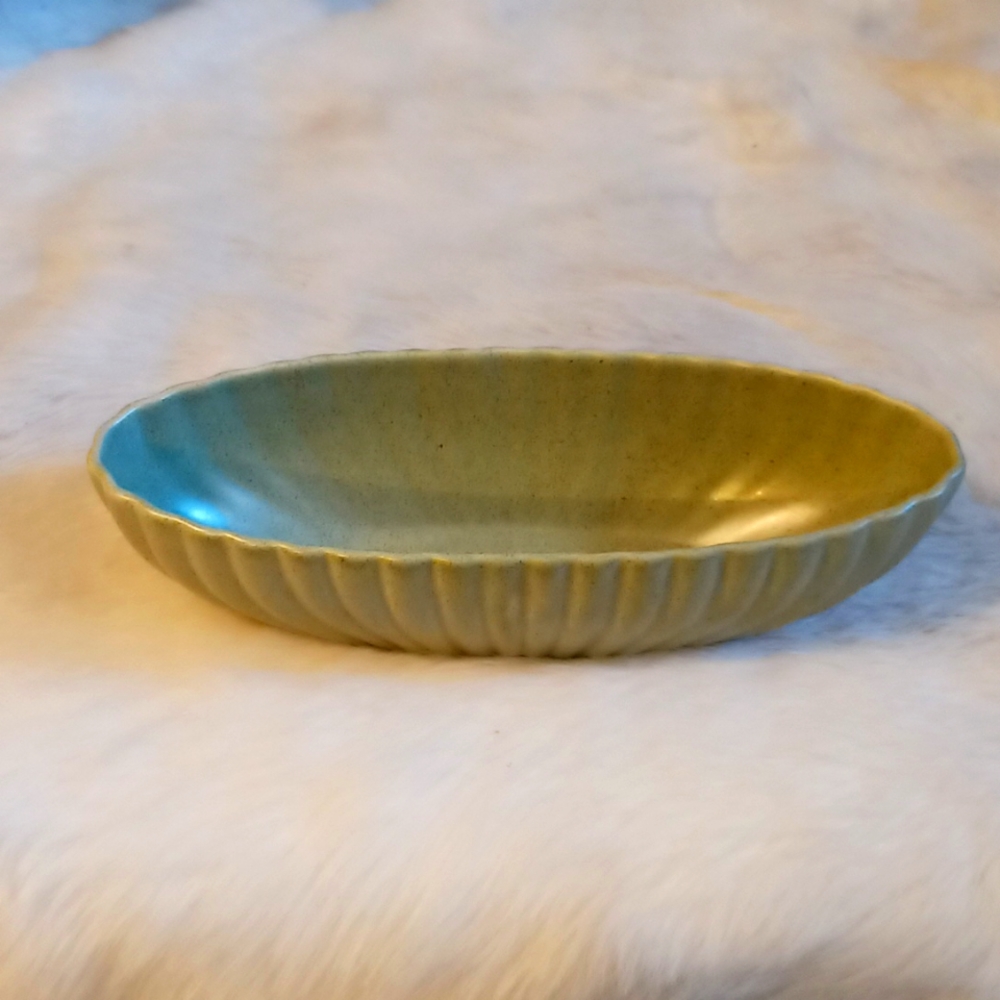 Large Vintage Green Oval Haeger Planter #3904